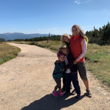 DB033215-2DBF-4E3E-8F4D-1996E440D276