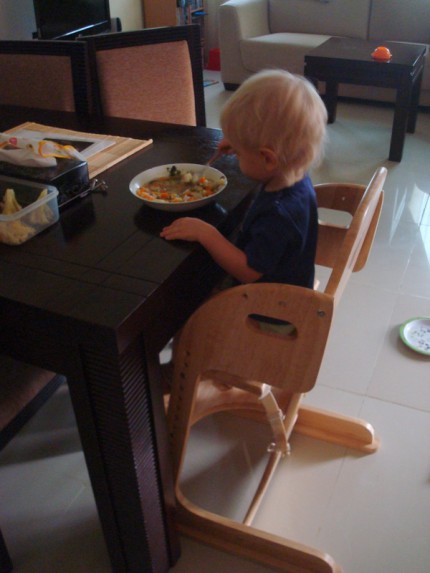 Židlička - nyní u stolu