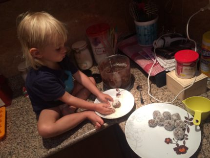 advent2016_19-cukrovi