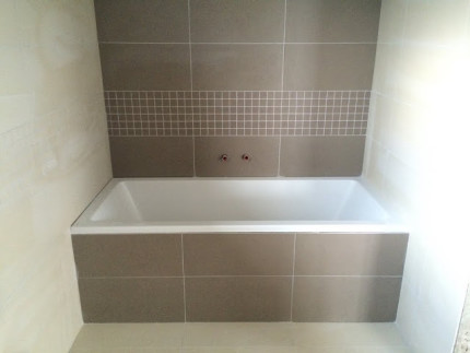 dum - horni velka koupelna real